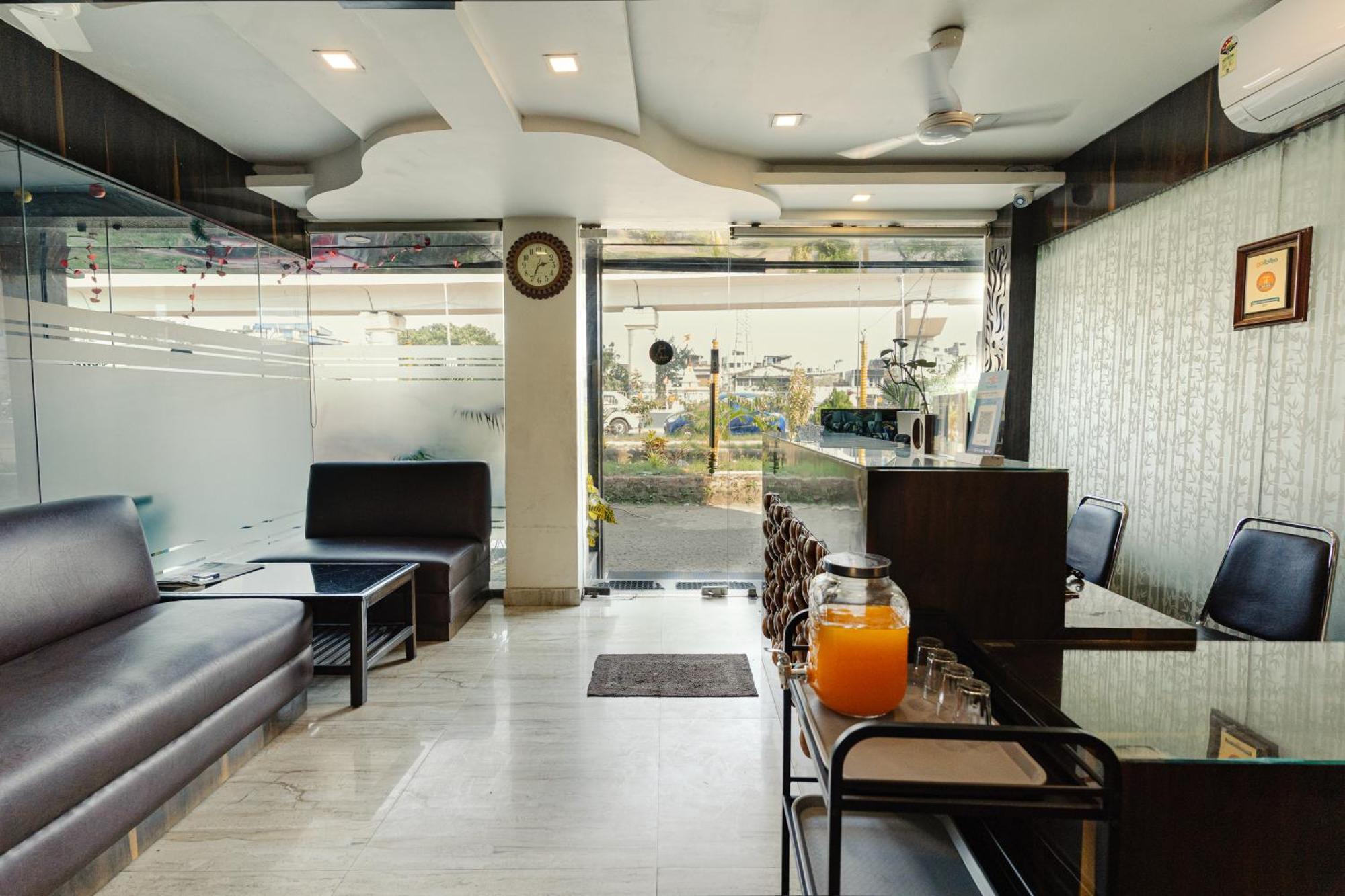Hotel Sheldon International Near Science City Calcutta Buitenkant foto