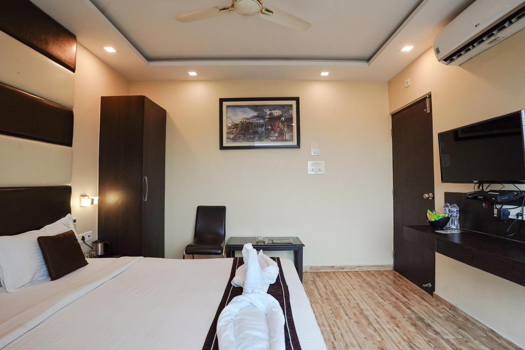 Hotel Sheldon International Near Science City Calcutta Buitenkant foto