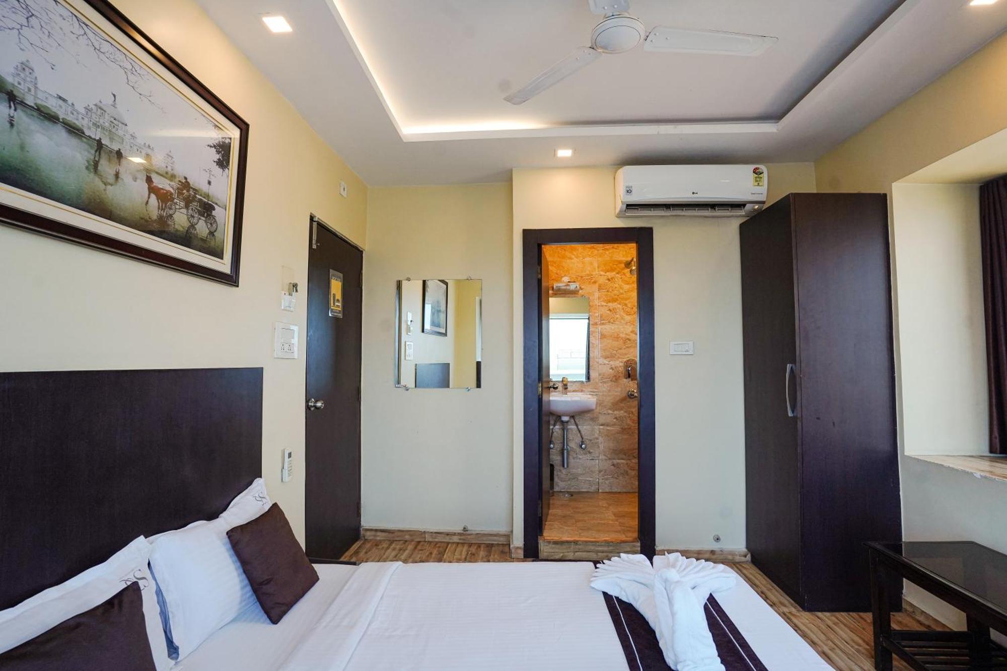 Hotel Sheldon International Near Science City Calcutta Buitenkant foto