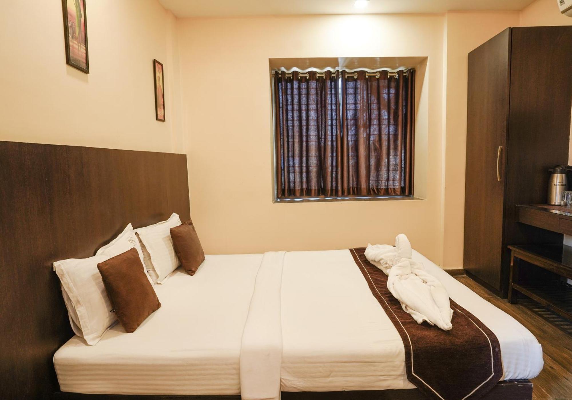 Hotel Sheldon International Near Science City Calcutta Buitenkant foto